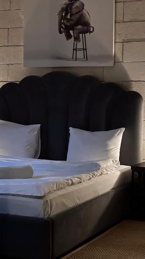 Hotel Manica Esentai City アルマトイ エクステリア 写真