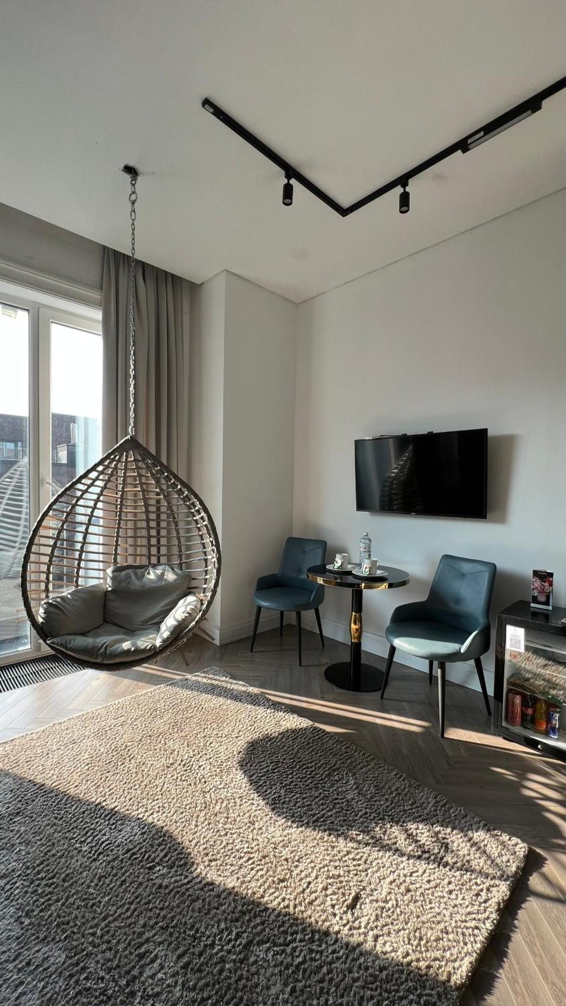 Hotel Manica Esentai City アルマトイ エクステリア 写真